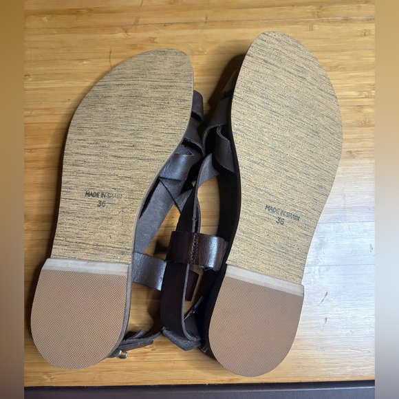 NWOB Penelope Childers- Buttercup Sandals in Color Bitter Chocolate. Size EU 36 - Picture 11 of 11